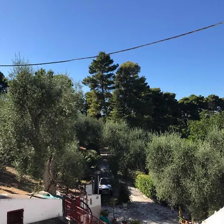 Pineta Vista Mare 아파트 산 메나이오