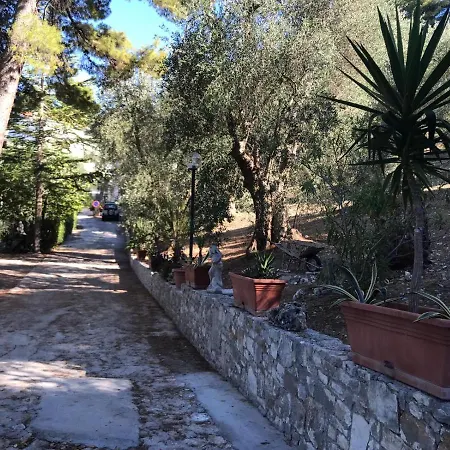 Appartement Pineta Vista Mare San Menaio