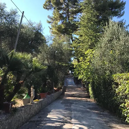 Pineta Vista Mare Apartment *