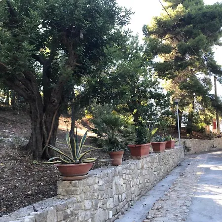 Pineta Vista Mare * San Menaio